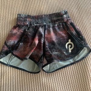 Women’s/youth Peloton shorts size 4 women’s/xs youth